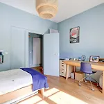 Beautiful Apartment In Le Marais